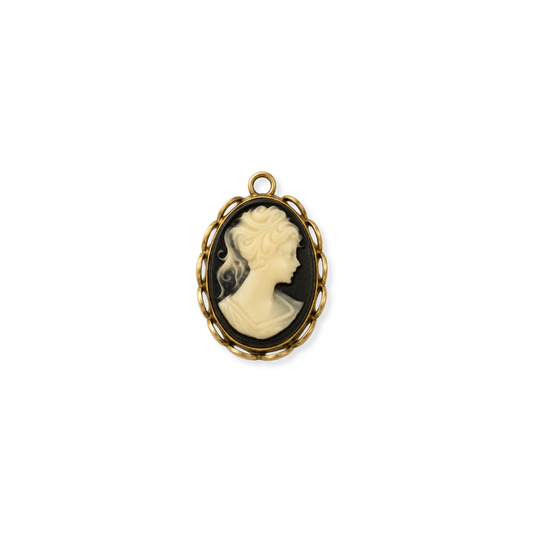Vintage Cameo Charm